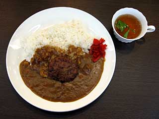 ハンバーグカレー（トラットリアデラコルサ）