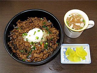 カルビ丼（ブラッスリーろんたん）