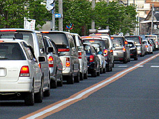 府中街道渋滞中