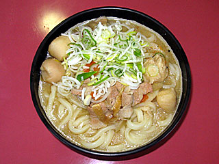 豚汁うどん（馬そば深大寺）