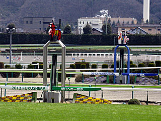 ゴール板（福島競馬場）