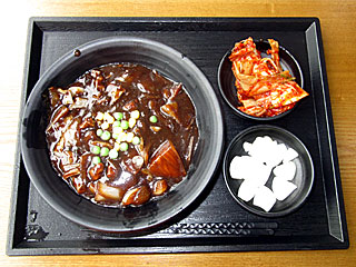 ジャージャー麺＠ソウル競馬場