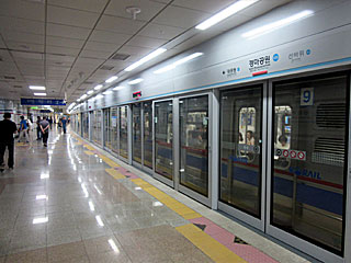 ソウル地下鉄4号線・競馬公園駅