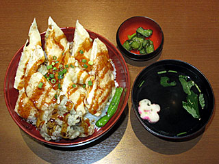 鶏天丼（鳥駒）