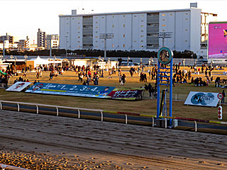 川崎競馬場ゴール板