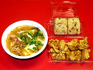 団子汁&鶏めしおにぎり&とり天(ハナキッチン)