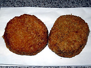 肉バルトーキョー | 佐久山メンチカツ&佐久山コロッケ〔和気精肉店〕