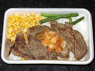 サーロインペッパーステーキ重〔ペッパーランチ〕