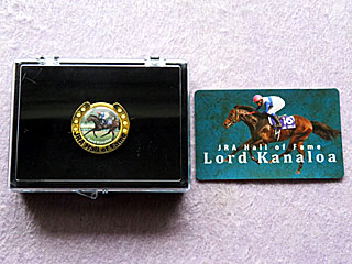 ロードカナロアピンバッジ&UMACAカード用着せ替えシール