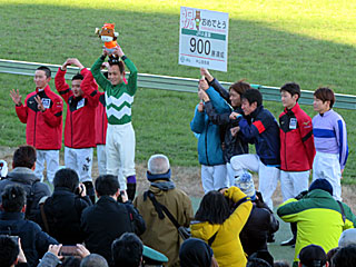 江田照男騎手JRA通算900勝