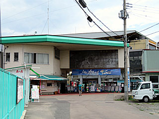 水沢競馬場正門