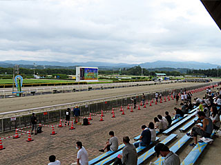 水沢競馬場メインスタンド