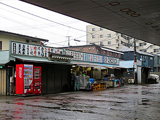 東京競馬場西門飲み屋街