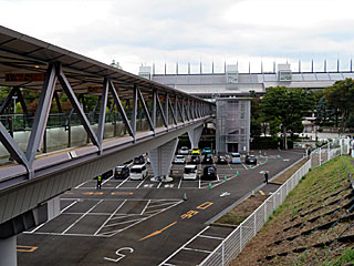 正門＠東京競馬場