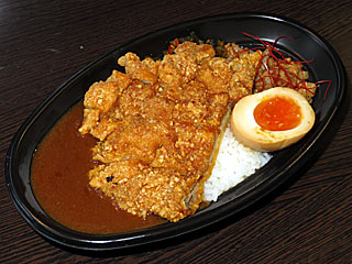 魯肉カレーライス大鶏排トッピング